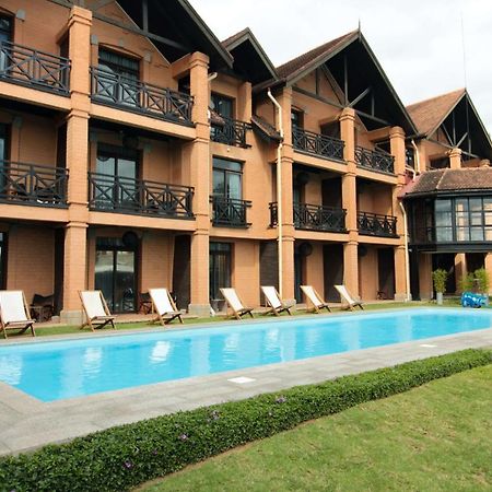 Radisson Hotel Tamboho Waterfront Антананариву Экстерьер фото